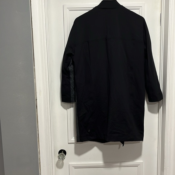 Lululemon Cocoon Car Coat - Picture 9 of 13